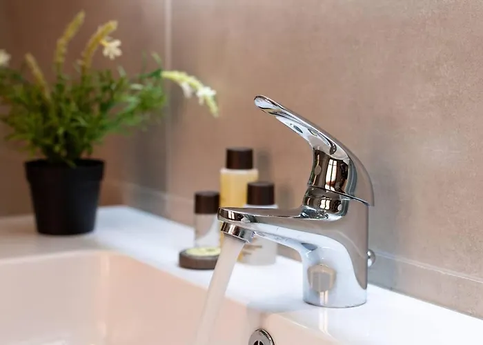 Moline Home, In The Center شقة *