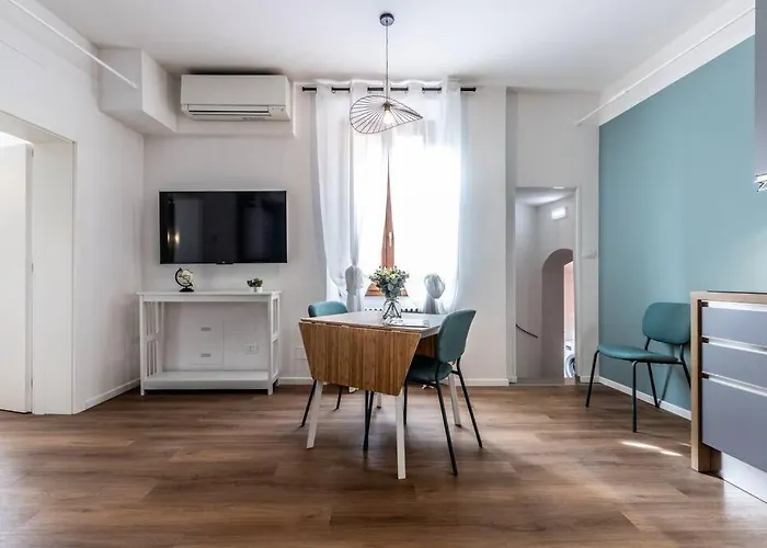 Moline Home, In The Center *