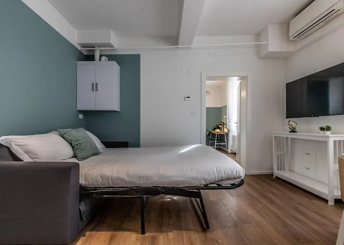 Moline Home, In The Center *