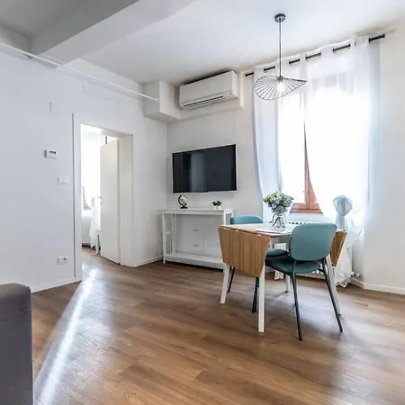 Moline Home, In The Center Appartement *