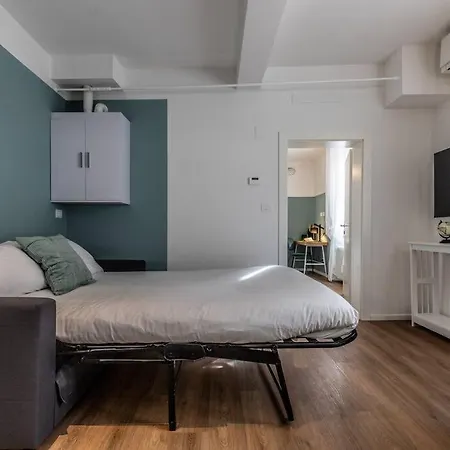 Moline Home, In The Center *